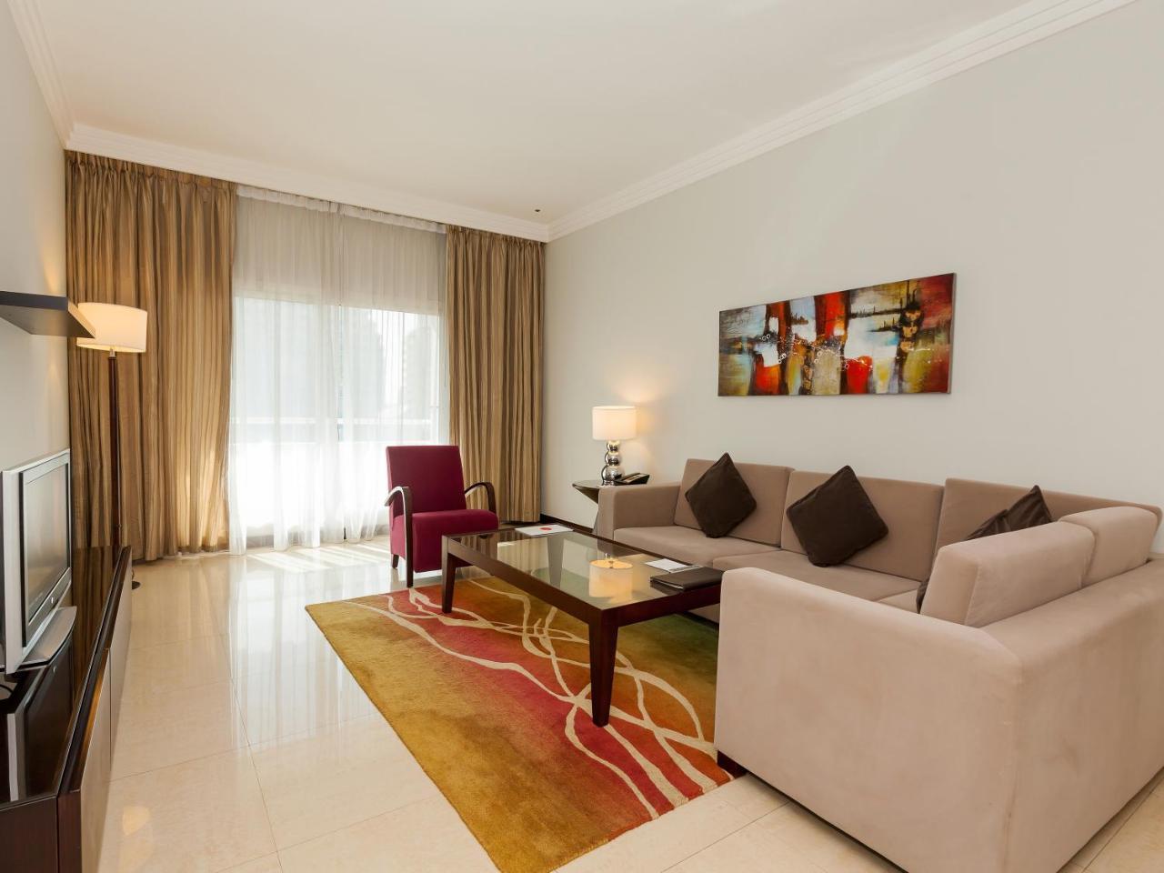 דובאי Flora Park Deluxe Hotel Apartments מראה חיצוני תמונה